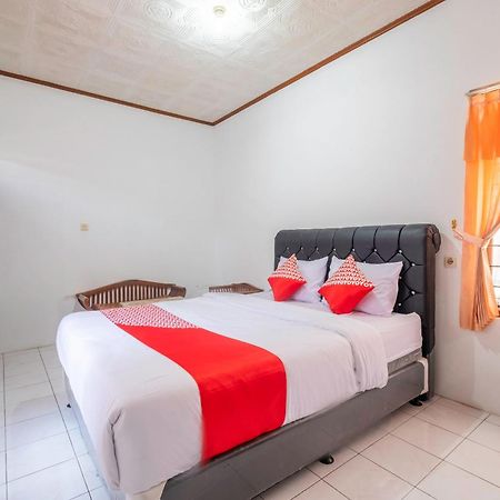 Hotel Capital O 1541 Puri Cikole Asri Lembang Exterior foto