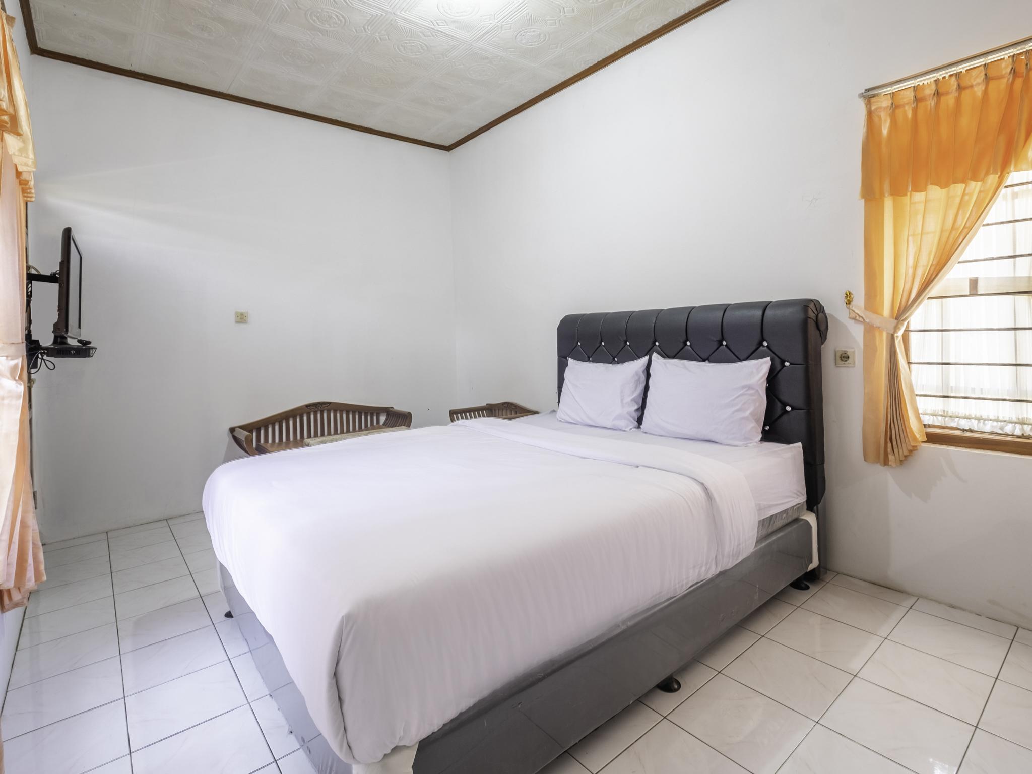 Hotel Capital O 1541 Puri Cikole Asri Lembang Exterior foto