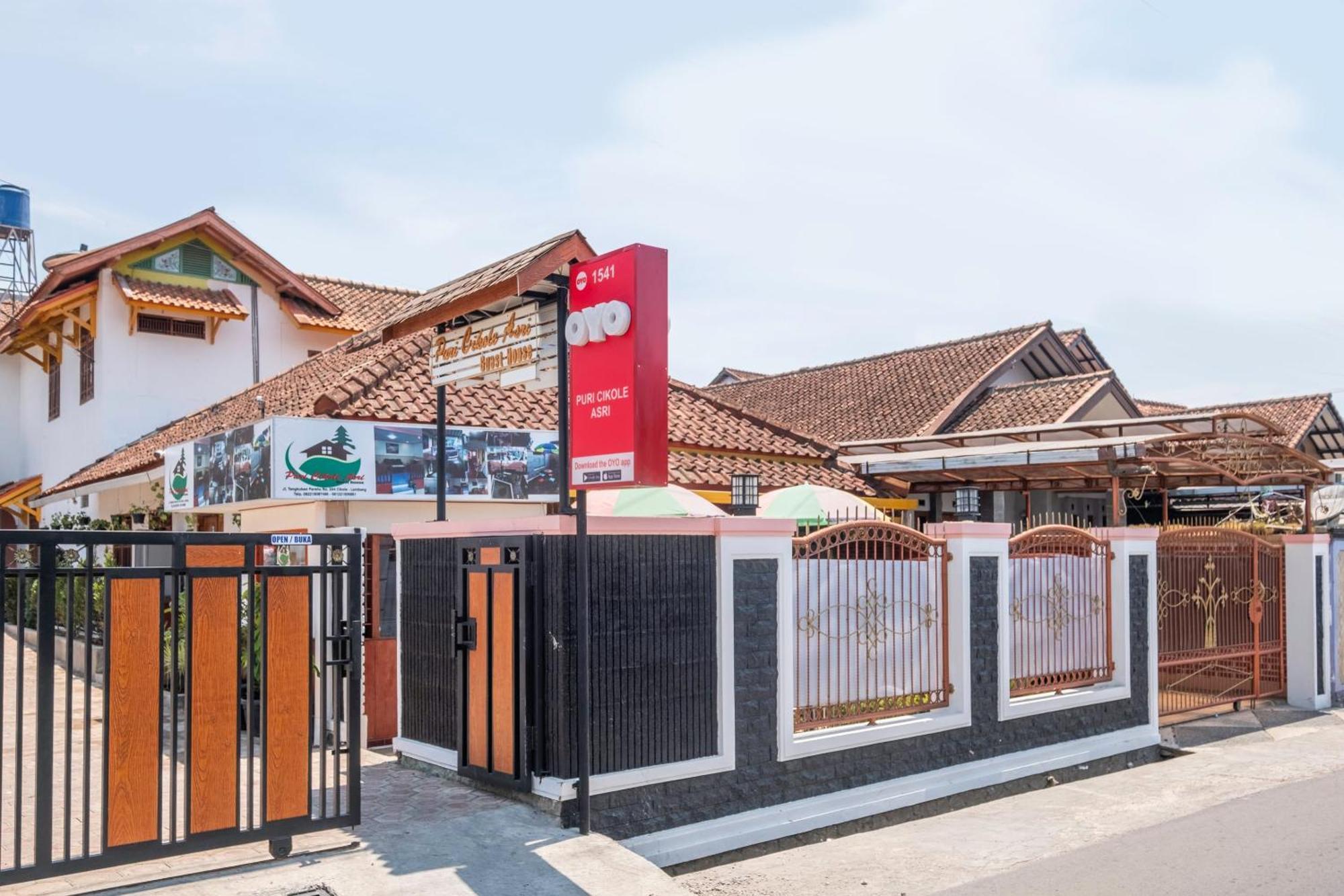 Hotel Capital O 1541 Puri Cikole Asri Lembang Exterior foto